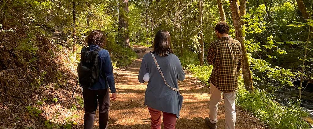 Navigating the First Weeks on Campus A Guide to Early Student Success walking in the park at Southern Oregon University Learn More